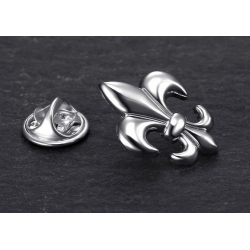 Epinglette, pin’s fleur de lys argent